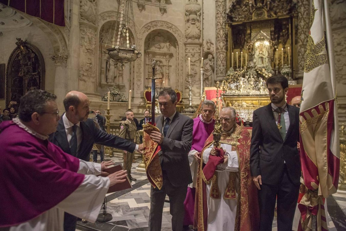 La procesión por el día de San Clemente en la Catedral