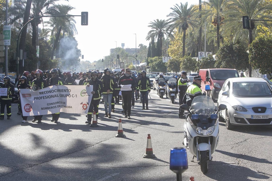 La protesta de los bomberos del Consorcio de Córdoba, en imágenes