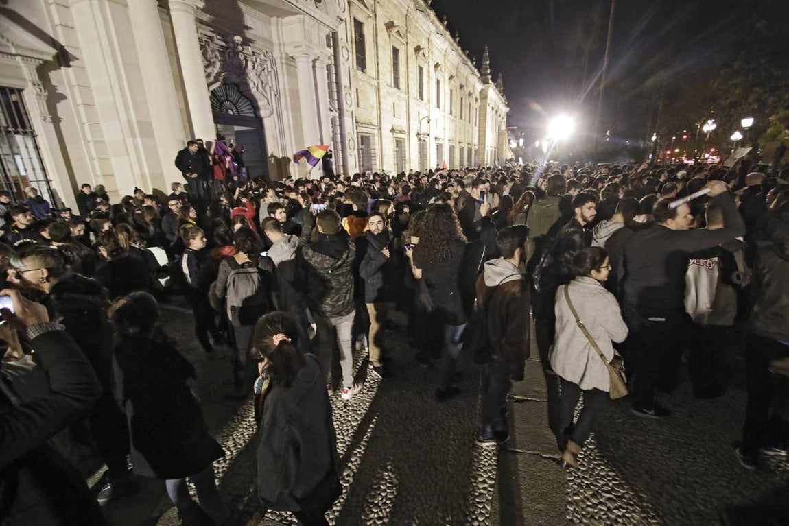 Las imágenes de la manifestación contra VOX en Sevilla