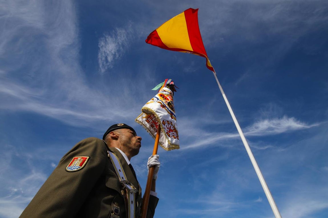 El desfile de la BRI X por el día de la Inmaculada, en imágenes