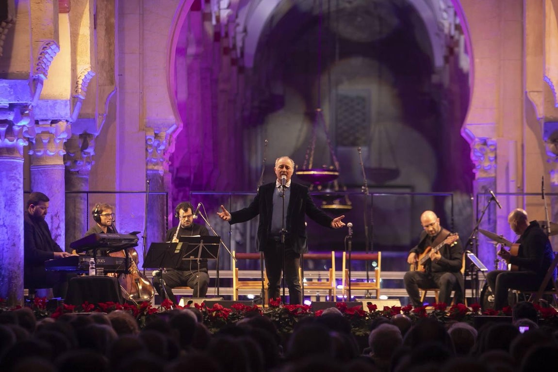 El concierto navideño de José Manuel Soto en la Mezquita-Catedral de Córdoba, en imágenes