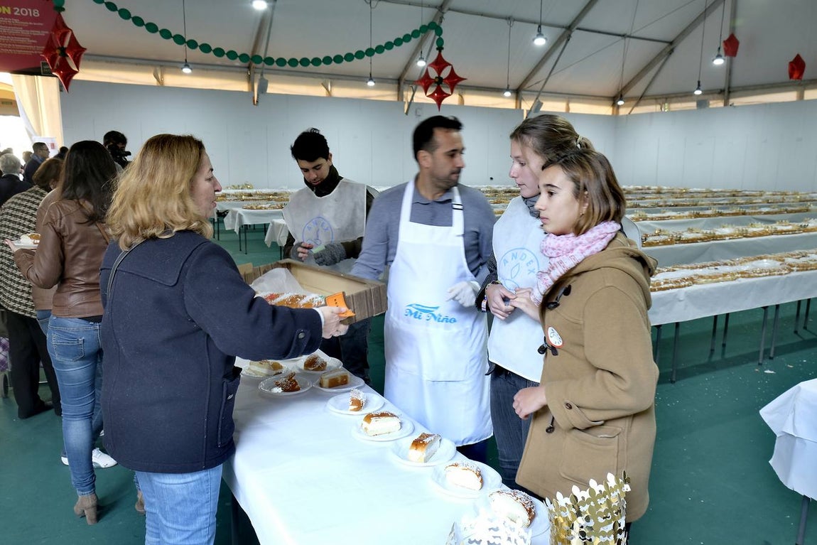 En imágenes, el roscón solidario de Andex en la Diputación