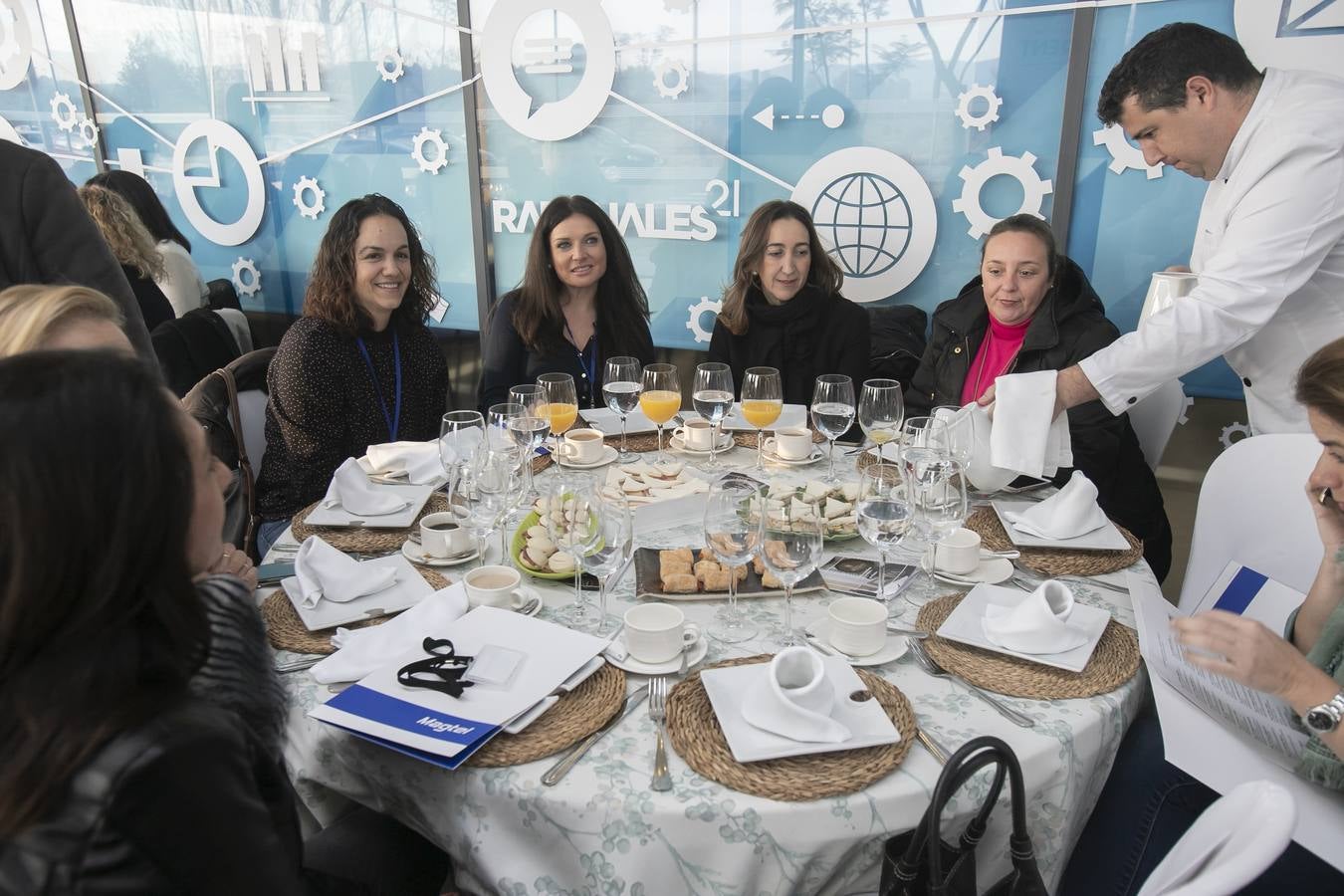El encuentro de mujeres empresarias y directivas de Córdoba, en imágenes