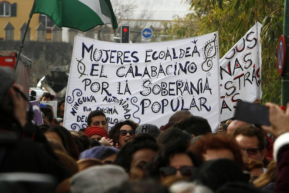 Protestas feministas frente al Parlamento andaluz
