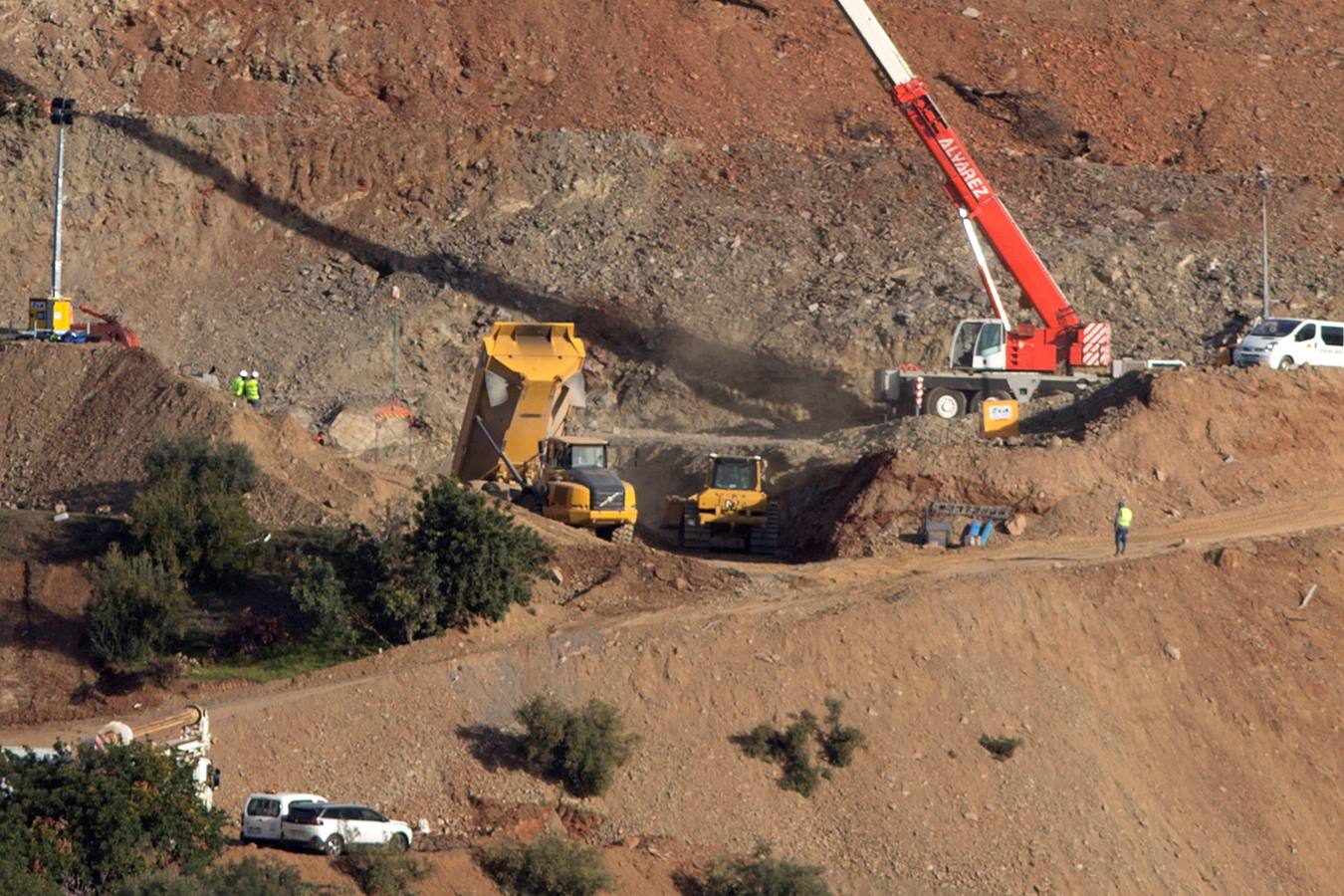 Así se preparan los mineros para rescatar a Julen del pozo de Totalán