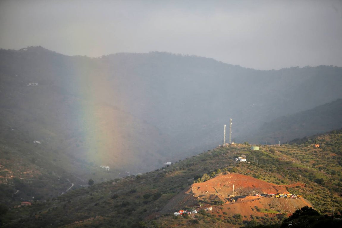 Arco iris en la zona del rescate de Julen