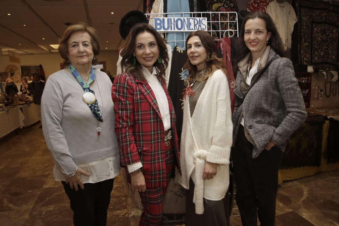 Reyes Gutiérrez, Rosario Pavón, María Teresa Segarra y Carmen Olavarría