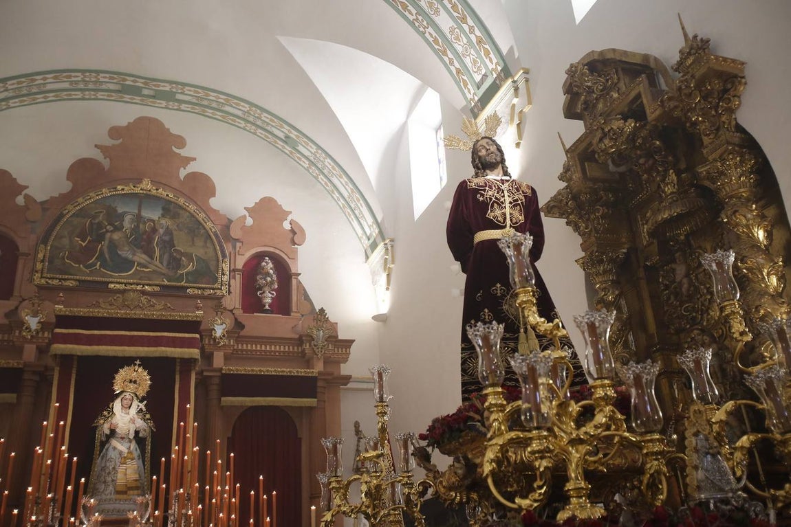 El Vía Crucis de las cofradías de Córdoba con el Señor del Perdón, en imágenes