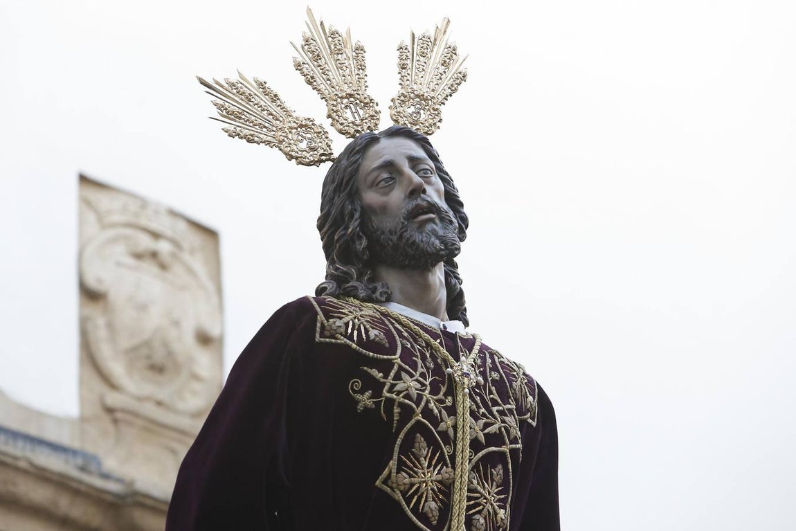 El Vía Crucis de las cofradías de Córdoba con el Señor del Perdón, en imágenes
