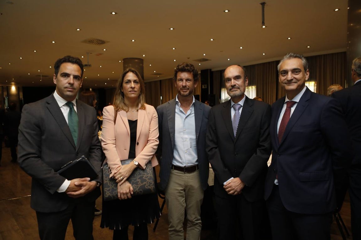 La charla del presidente de Abbott Laboratories España en Córdoba, en imágenes