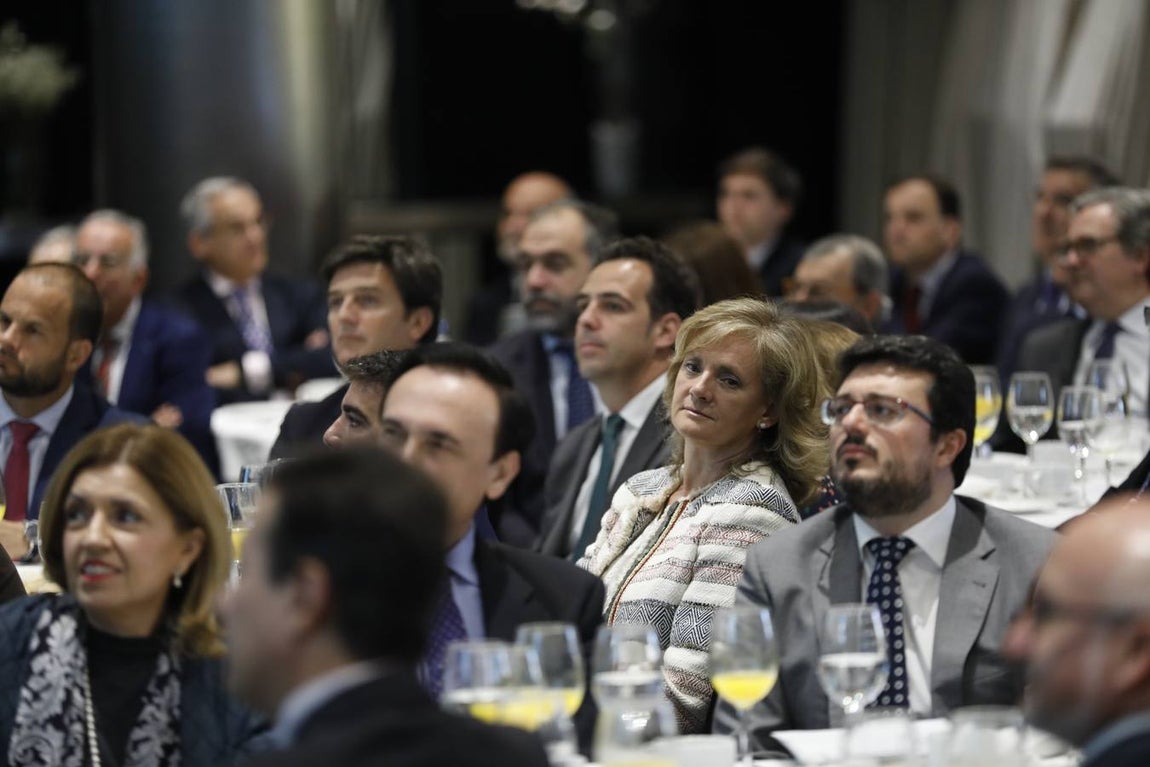 La charla del presidente de Abbott Laboratories España en Córdoba, en imágenes