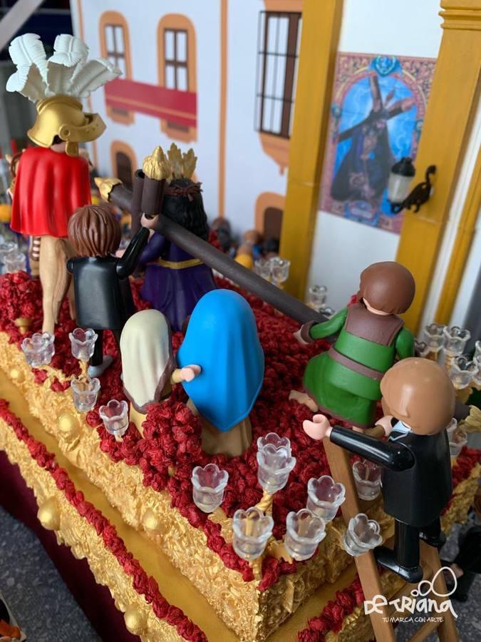 Los «playmobil» adelantan la Madrugada en Triana