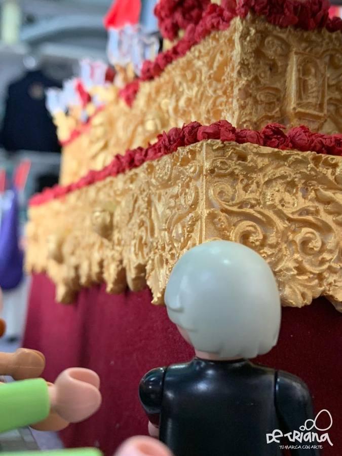 Los «playmobil» adelantan la Madrugada en Triana