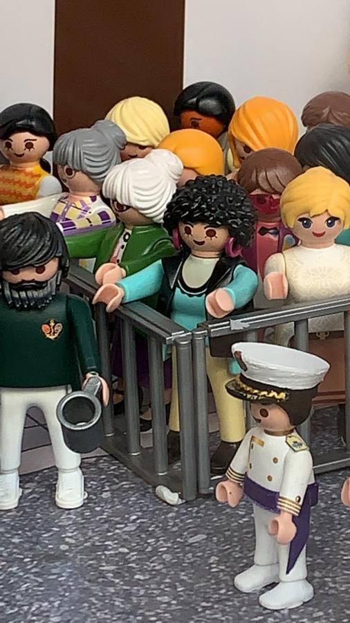 Los «playmobil» adelantan la Madrugada en Triana