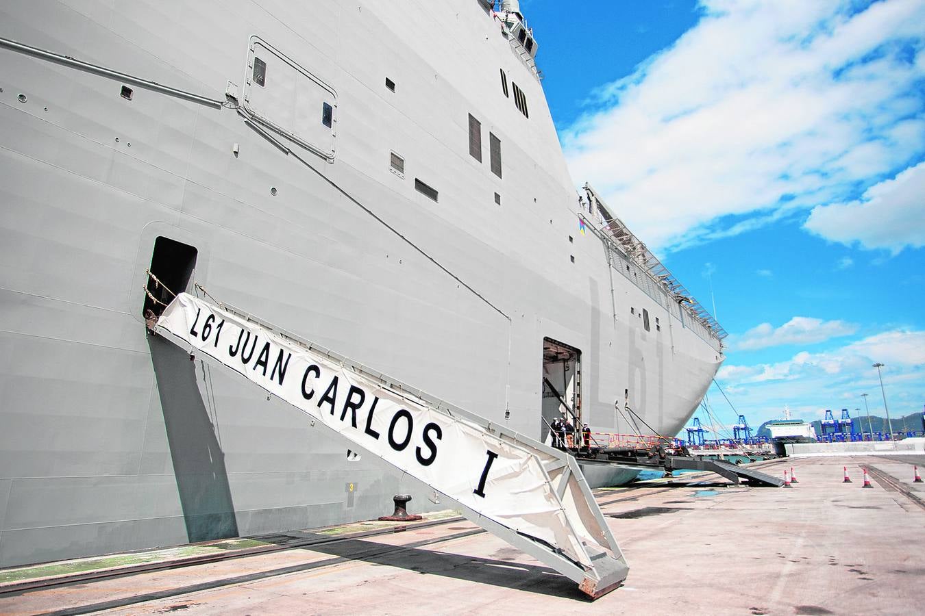 Fin de semana de puertas abiertas en el buque «Juan Carlos I»