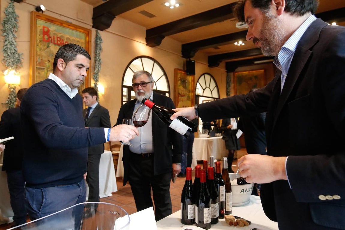 La cata de los mejores vinos de España en Bodegas Campos, en imágenes
