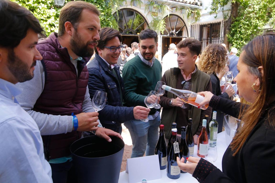 La cata de los mejores vinos de España en Bodegas Campos, en imágenes
