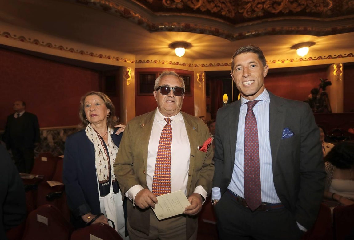 Lola Nogales, Francisco Escribano y Manuel Escribano