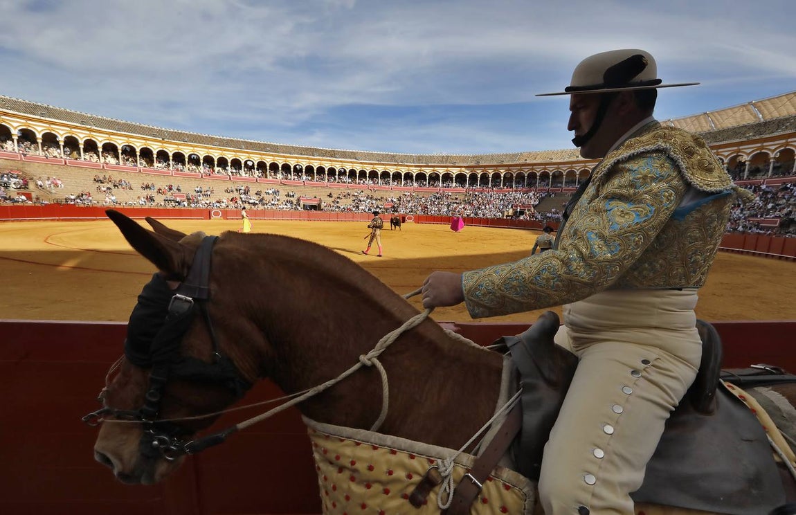 En imágenes, la primera corrida de la Feria de Abril de 2019