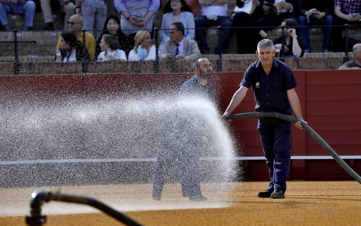En imágenes, la primera corrida de la Feria de Abril de 2019