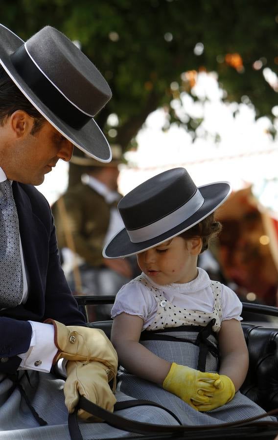 Galería: Jueves, un día perfecto para disfrutar de la Feria de Abril de Sevilla 2019