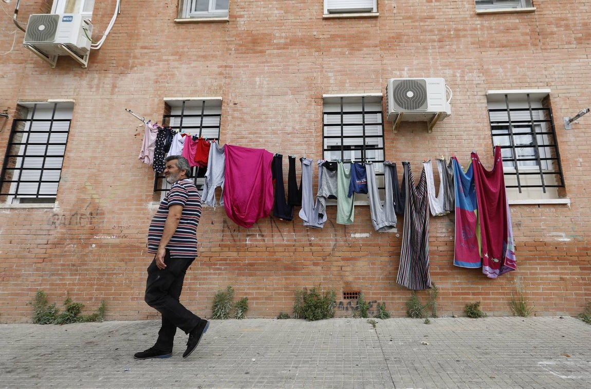 Un paseo por el barrio de las Palmeras de Córdoba, en imágenes