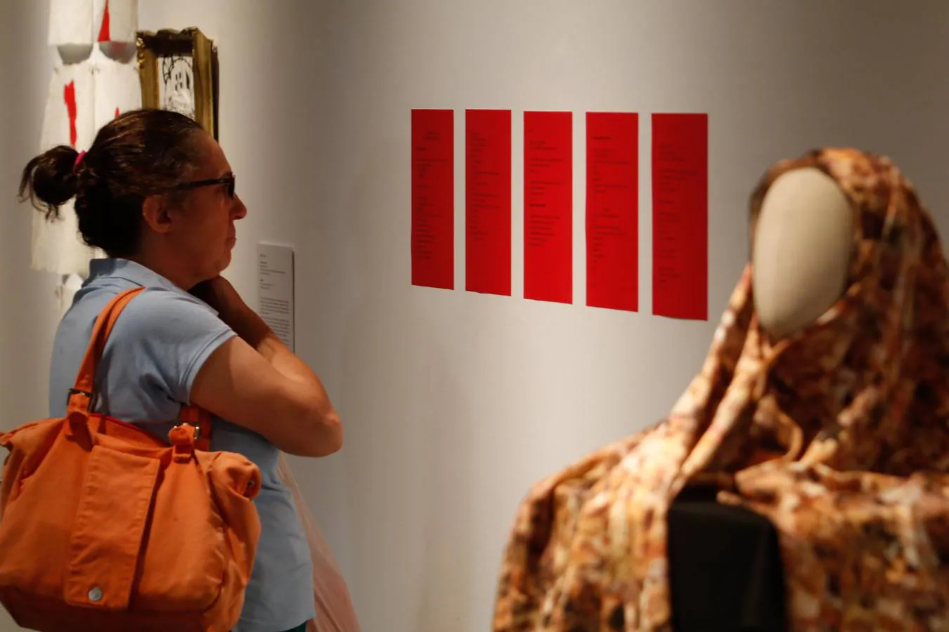 La polémica exposición «Maculadas sin remedio» en la Diputación, en imágenes