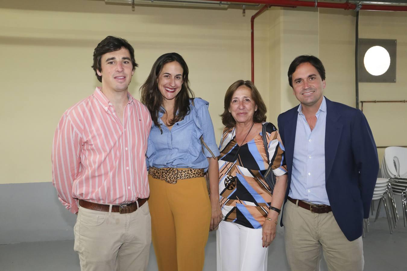 Julio Ferraro, Ana Herrero, Myriam Calvo y Armando Dávila