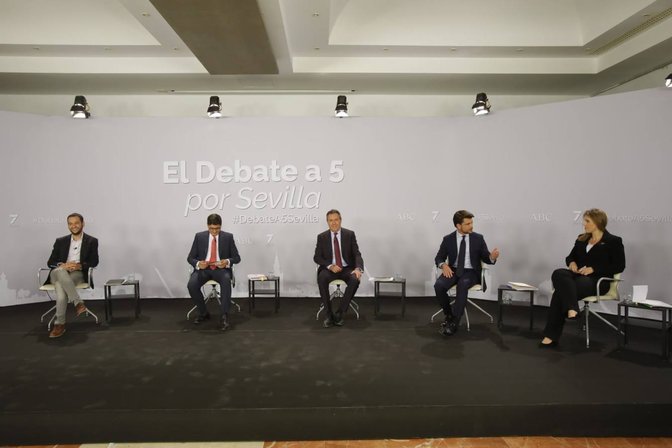 En imágenes, los mejores momentos del «debate a cinco por Sevilla»