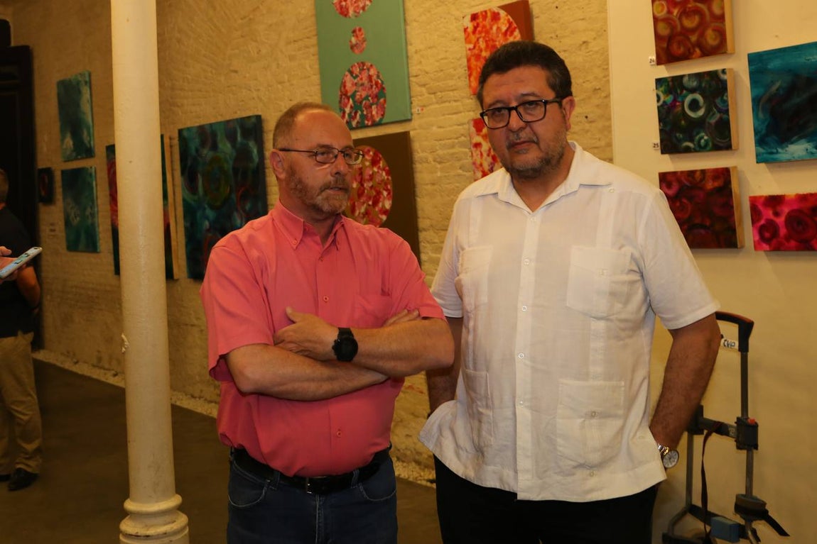 Así vive la noche electoral Vox en Sevilla