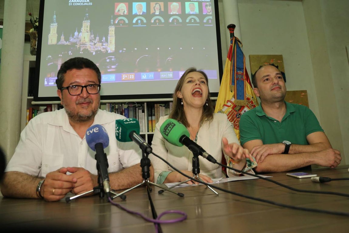 Así vive la noche electoral Vox en Sevilla