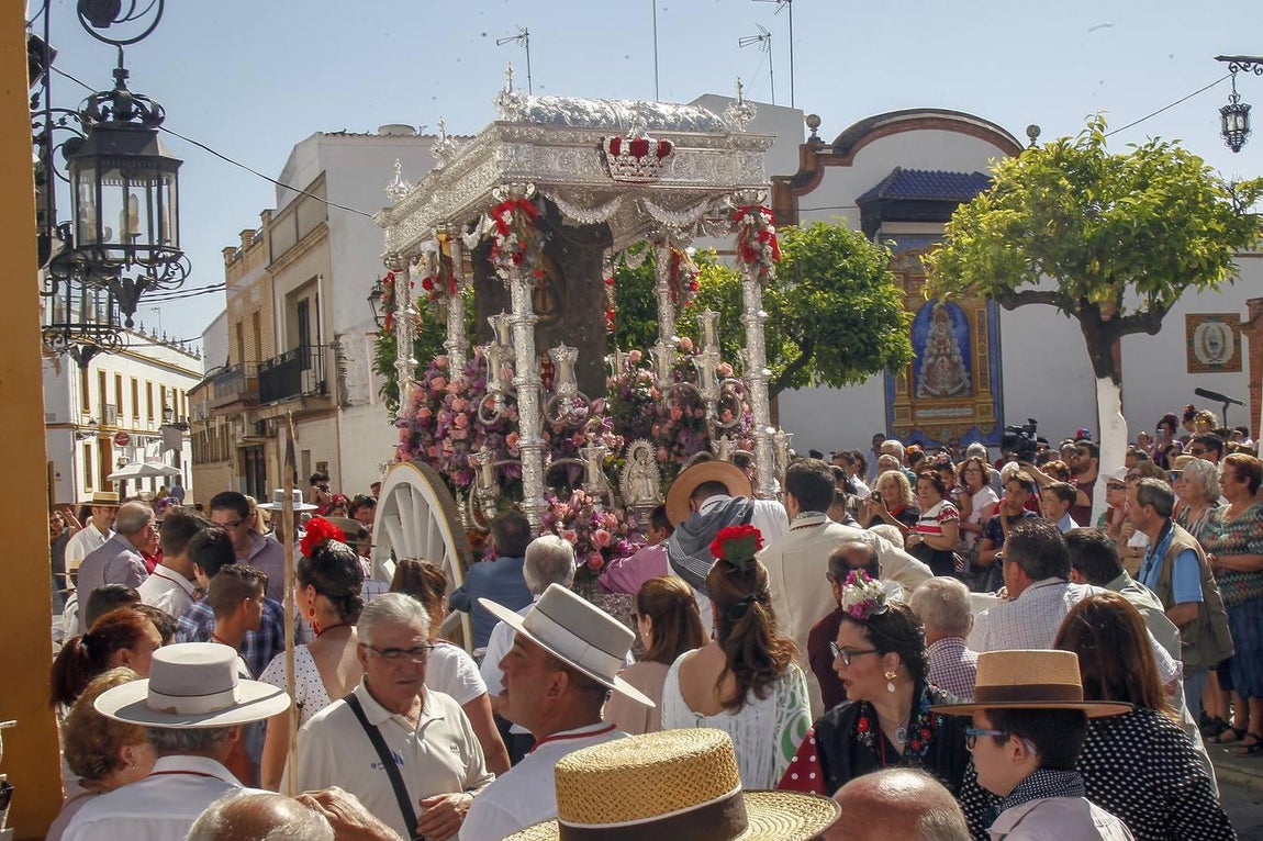 Salida de la hermandad del Rocío de Coria