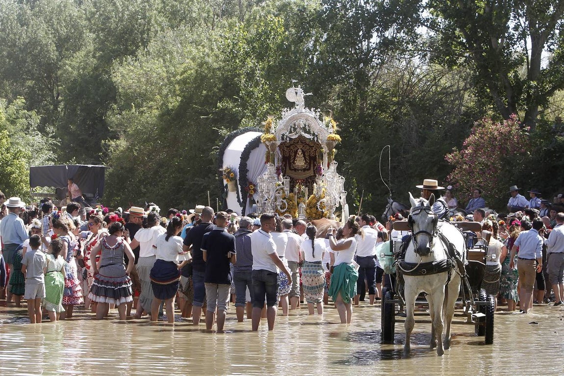 En imágenes, las hermandades de Sevilla, Triana y Sevilla Sur por el Quema (y II)