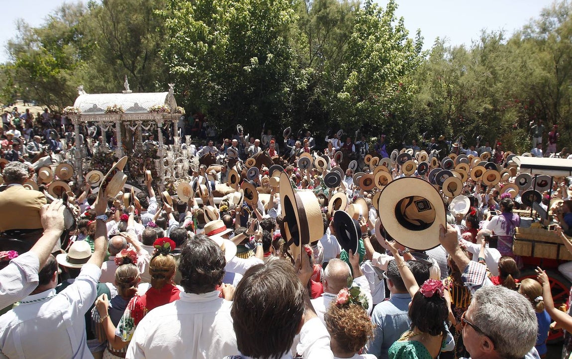En imágenes, las hermandades de Sevilla, Triana y Sevilla Sur por el Quema (y II)
