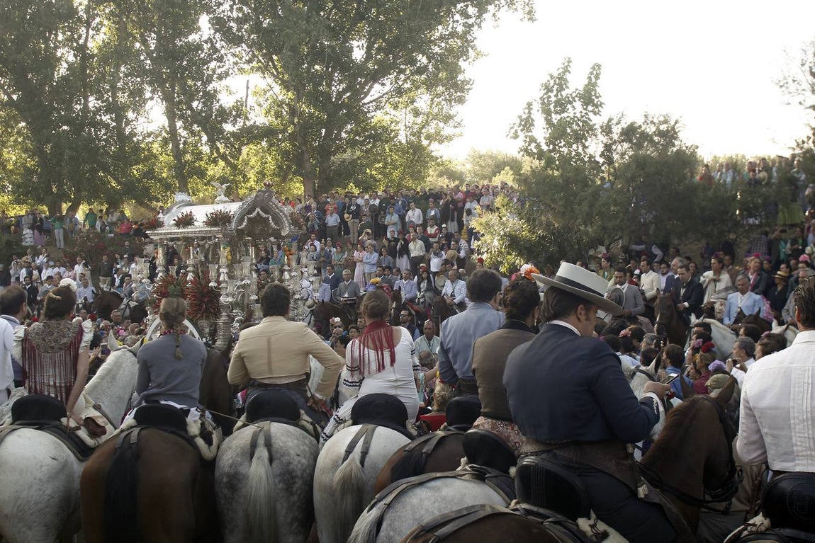 En imágenes, las hermandades de Sevilla, Triana y Sevilla Sur por el Quema (I)