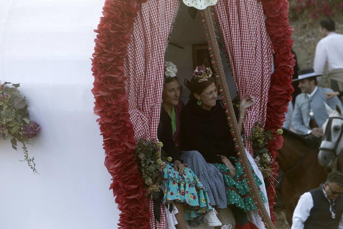 En imágenes, las hermandades de Sevilla, Triana y Sevilla Sur por el Quema (I)