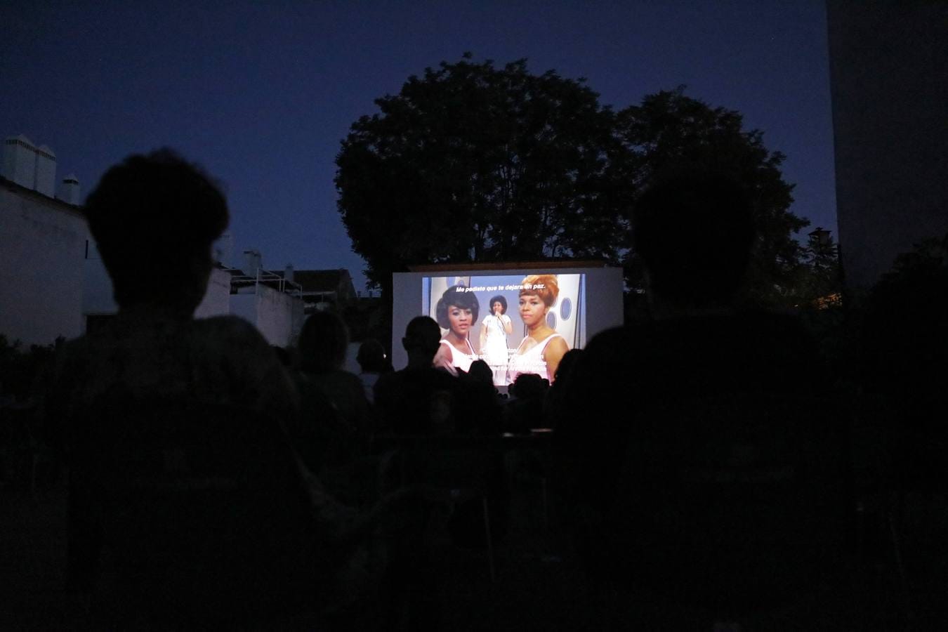 La apertura de los cines de verano en Córdoba, en imágenes