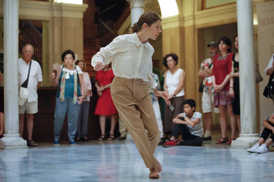 Un espectáculo de calle abre el Festival Internacional de Danza de Itálica