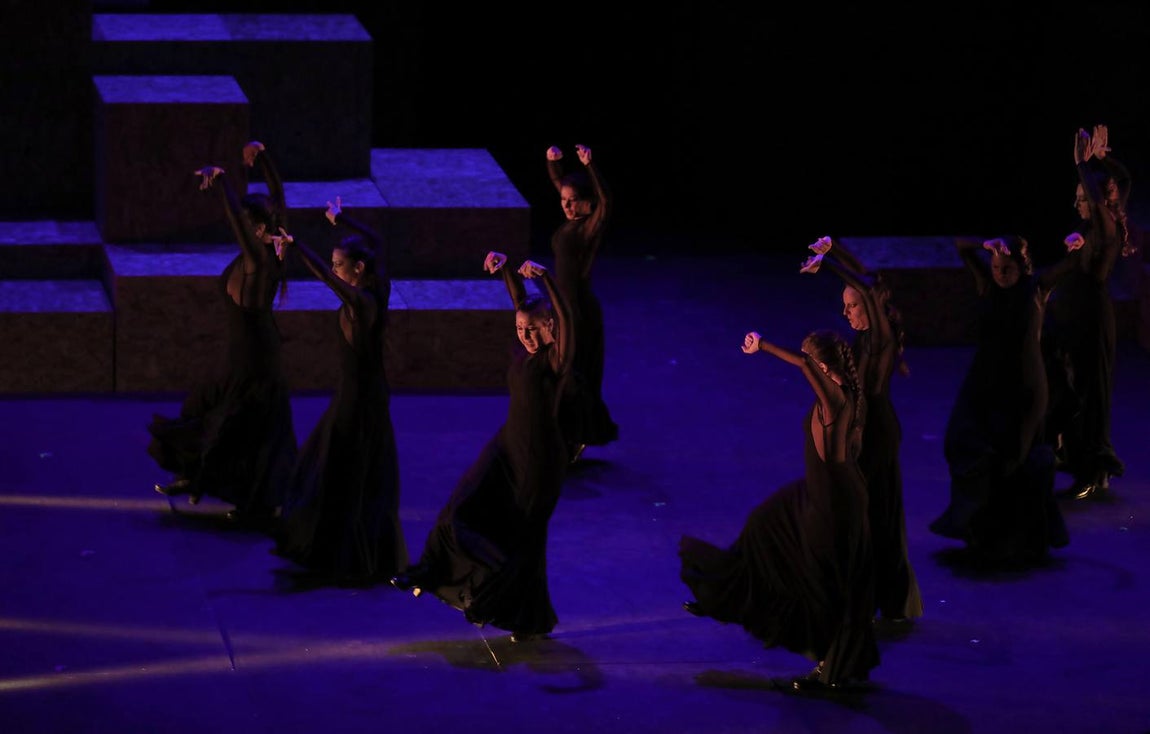 Espectaculares imágenes de «Minotauro» en el Festival de Itálica