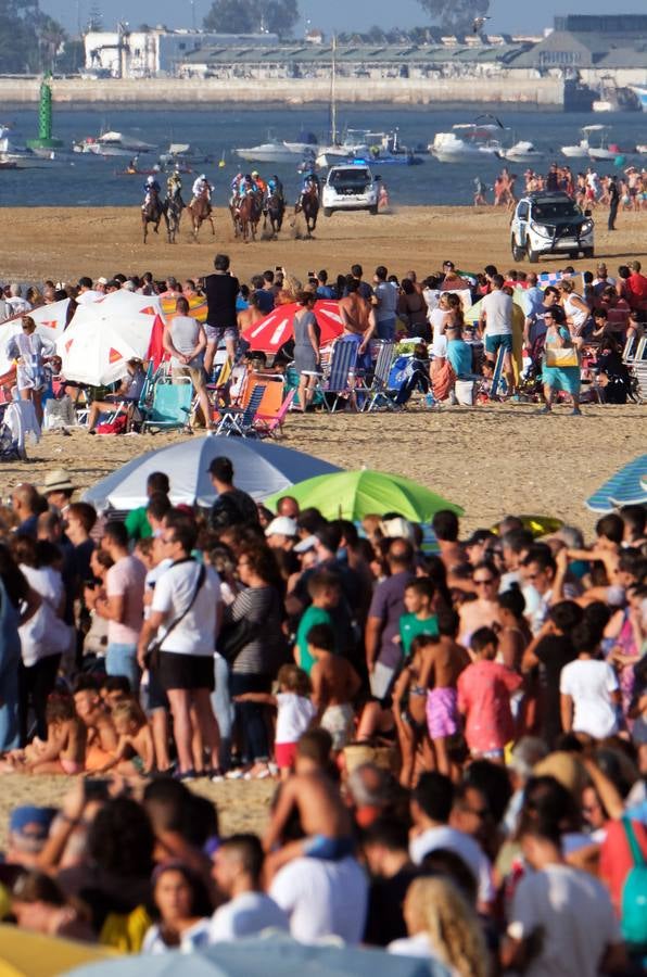 Las carreras de caballos de Sanlúcar, en imágenes