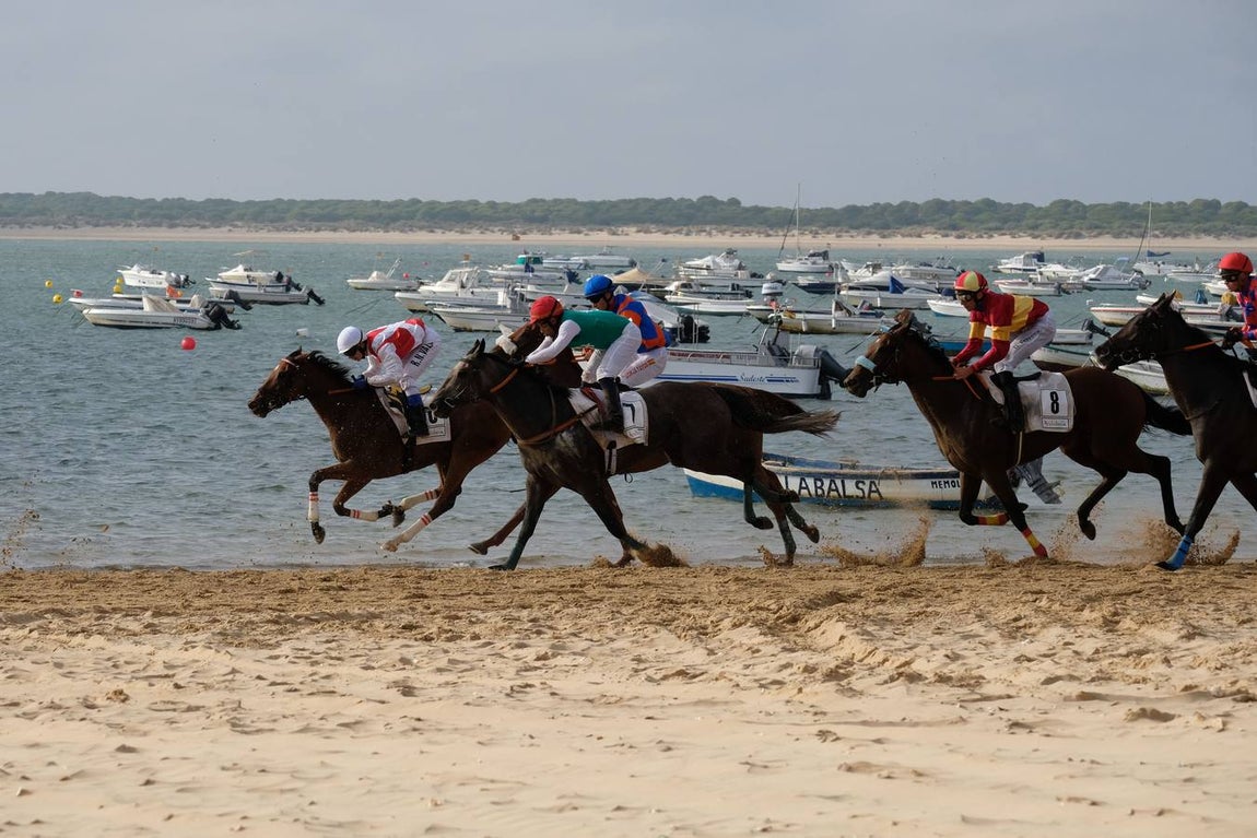 Las carreras de caballos de Sanlúcar, en imágenes