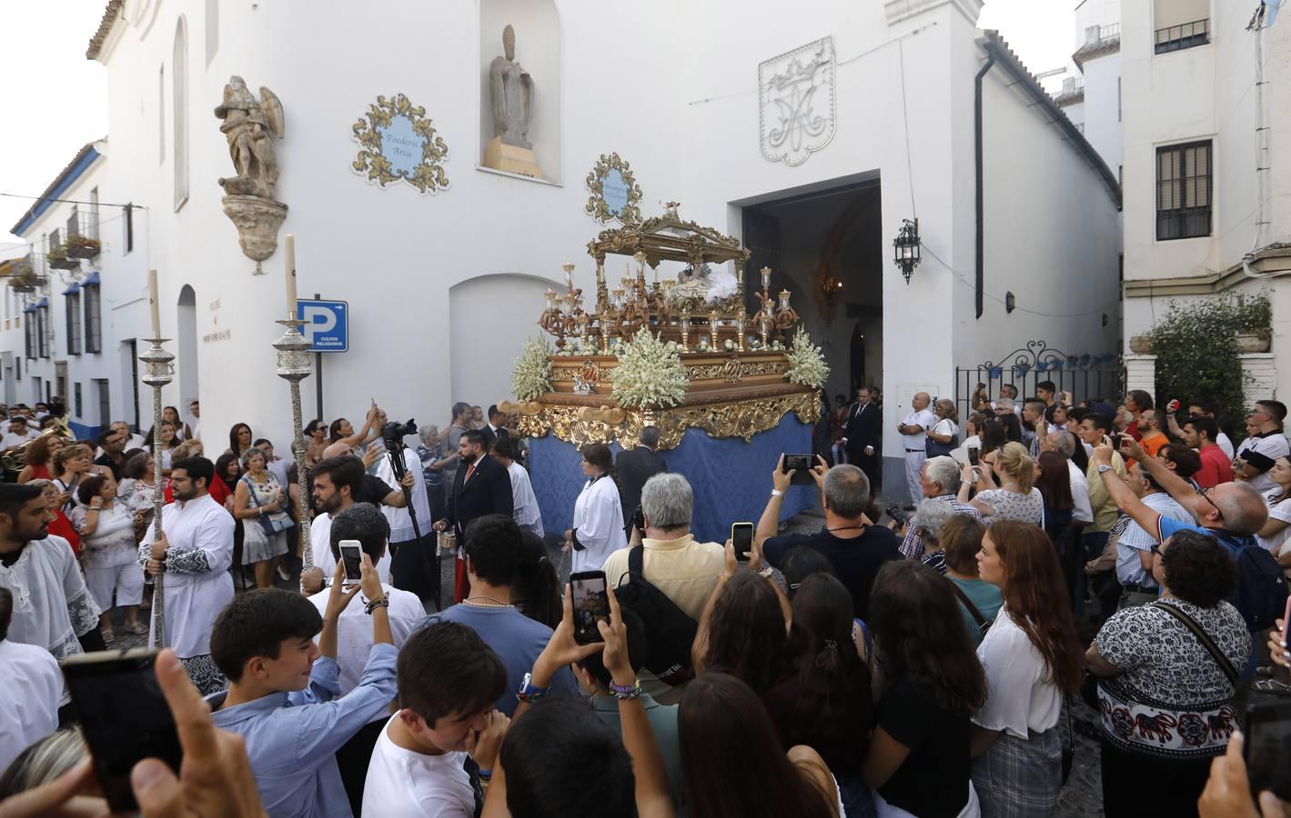 La procesión de la Virgen del Tránsito, en imágenes