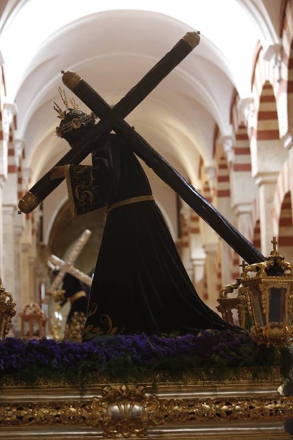 La magna exposición de Córdoba «Por tu Cruz redimiste el mundo», en imágenes