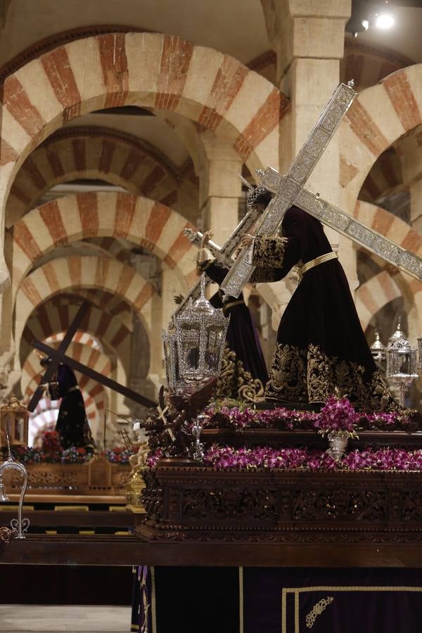 La magna exposición de Córdoba «Por tu Cruz redimiste el mundo», en imágenes