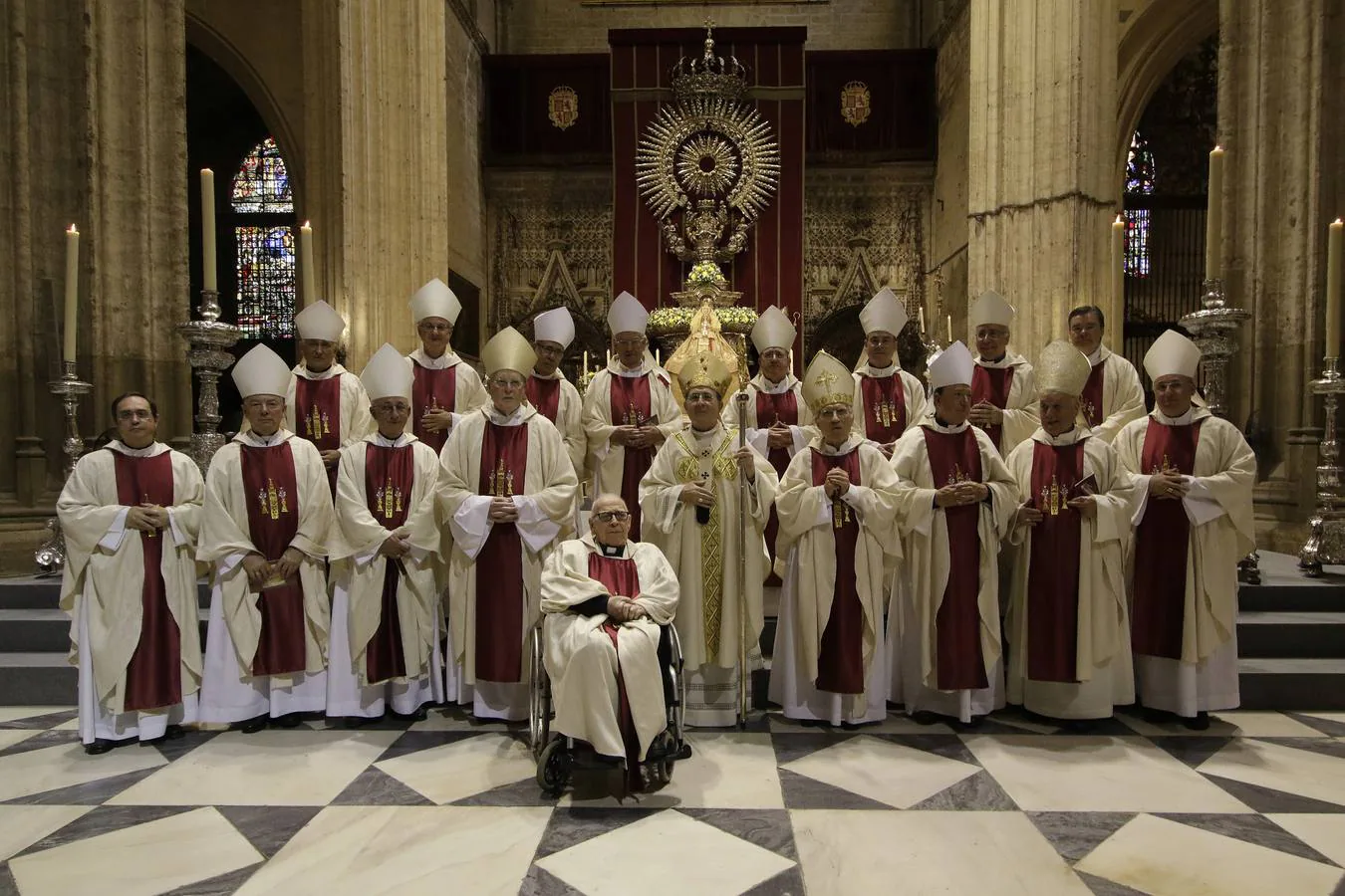 Monseñor Asenjo reafirma su «amor» a la Iglesia de Sevilla en sus bodas de oro como sacerdote
