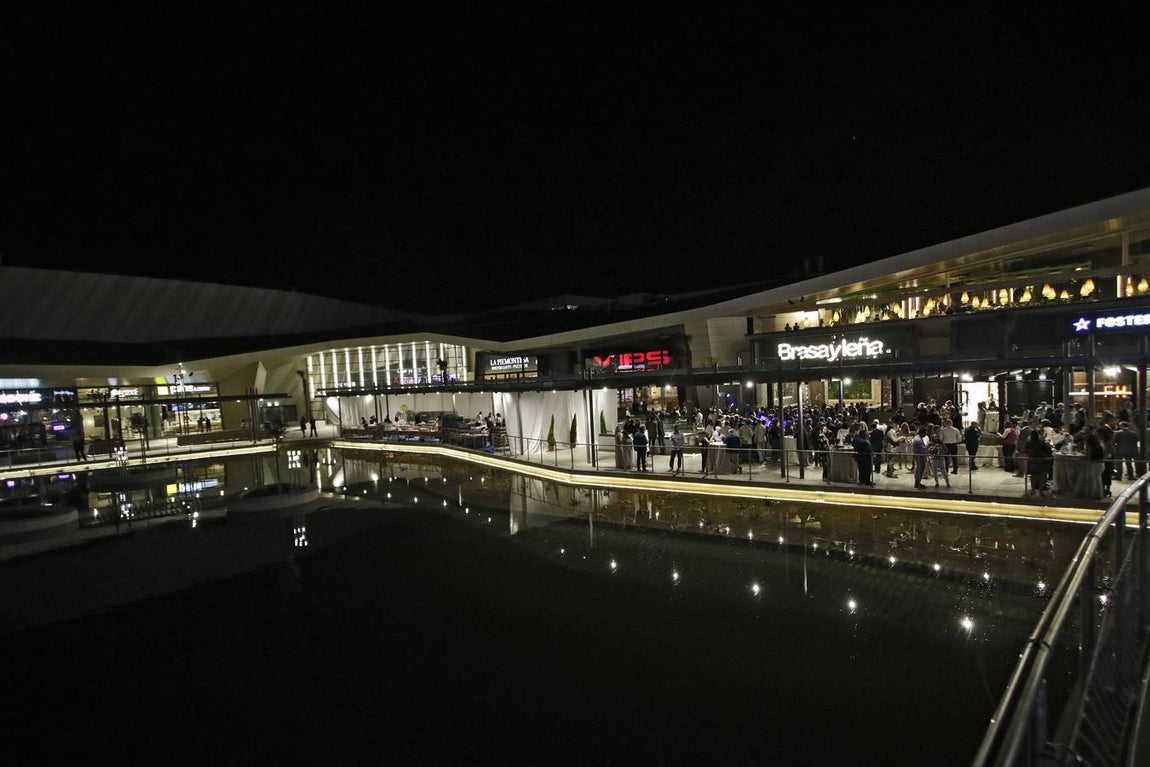 Inauguración del centro comercial Lagoh, en imágenes