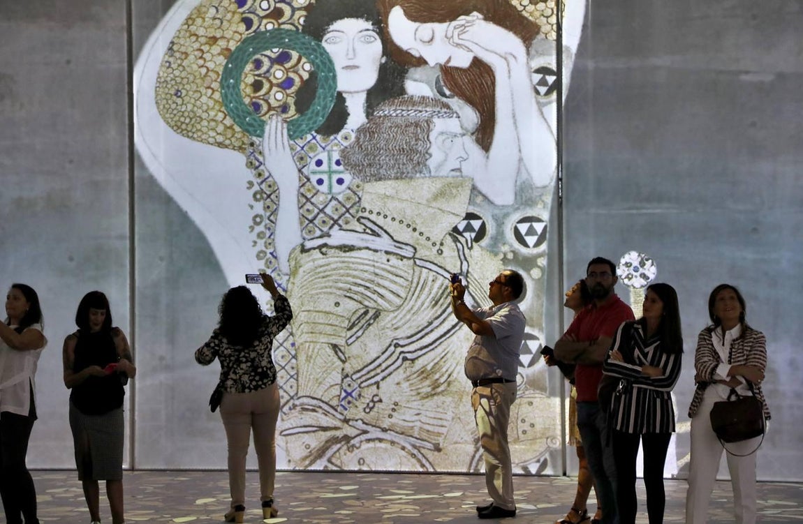 La exposición «El oro de Klimt» llega al Pabellón de la Navegación de Sevilla