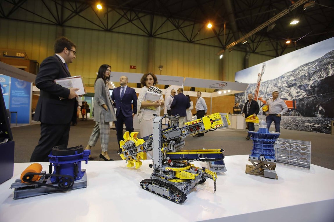Crónica gráfica del III Salón Internacional de la Minería, que tiene lugar en Sevilla