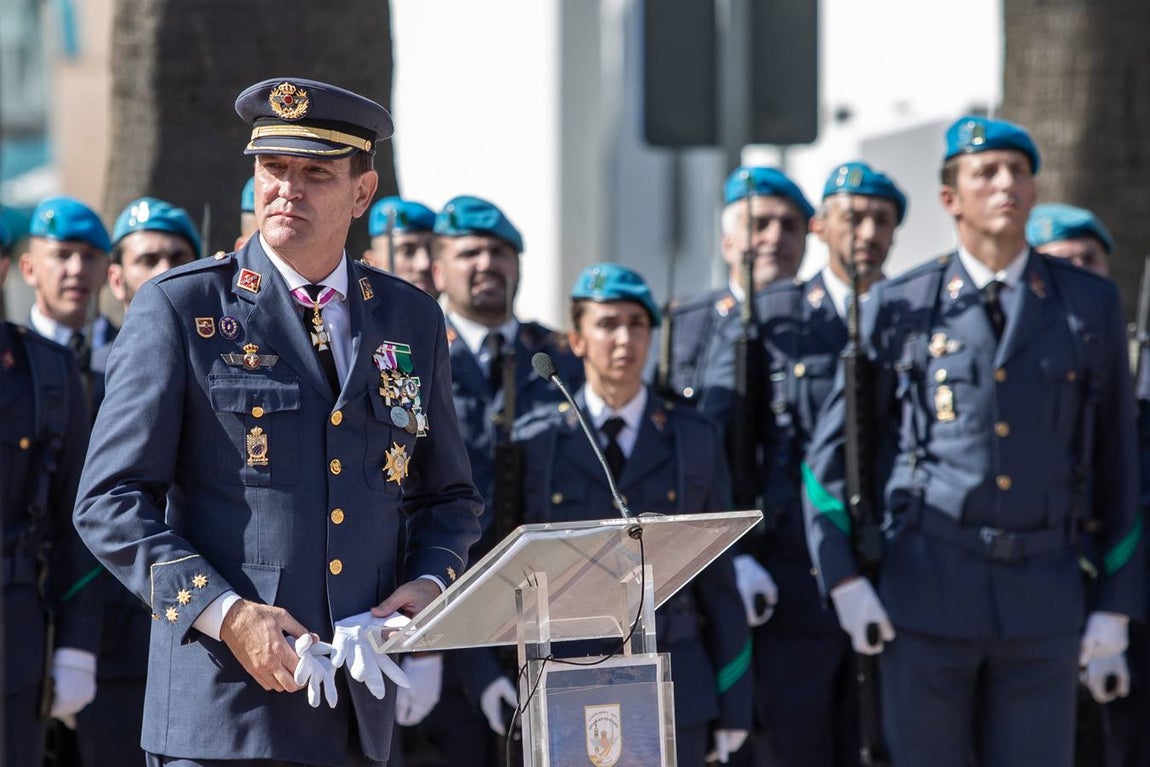 En imágenes, jura de bandera civil en Tomares
