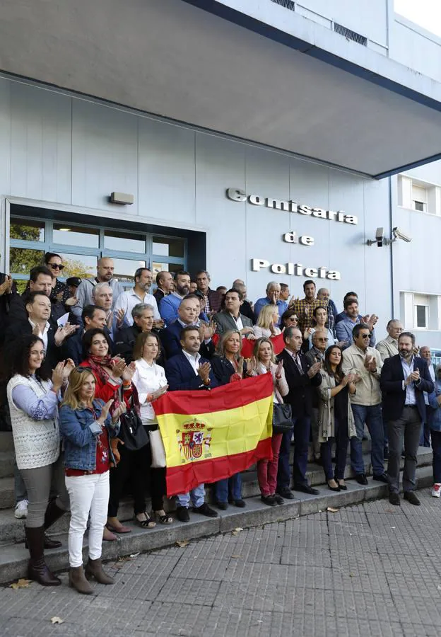 La concentración en Córdoba de apoyo a los policías en Cataluña, en imágenes